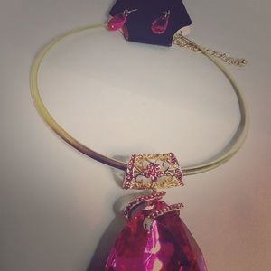 Gold and Pink Raindrop Necklace Set